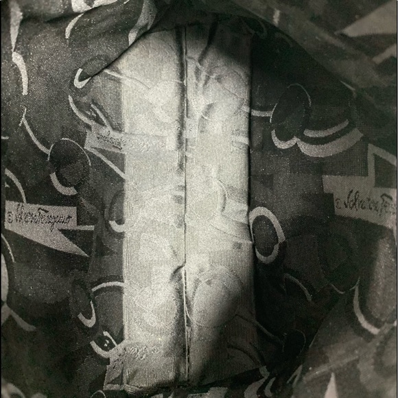 Genuine vintage fashionable Salvatore Ferragamo brown croc pattern shoulder bag - Picture 14 of 15